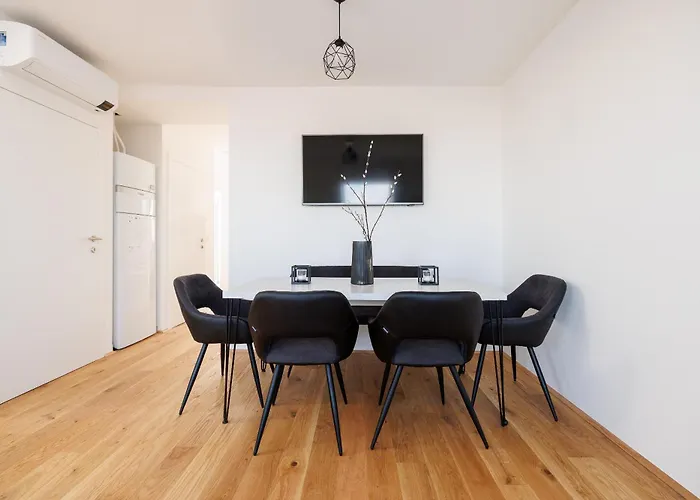 Symphony 38 - Modern Loft With Terrace And Grill In Location Апартаменти *